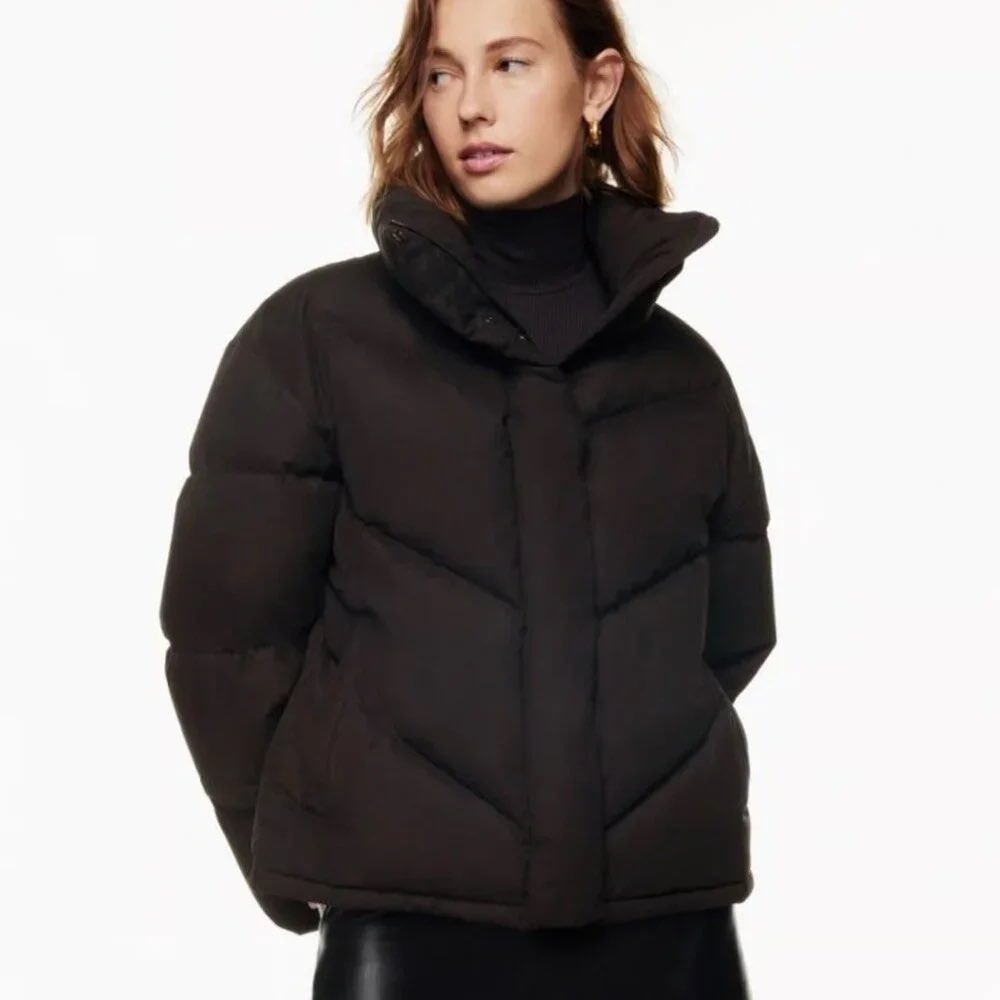 Aritzia Wilfred The Cloud Puff Jacket Womens XS Black Goose Down Outdoor Cozy